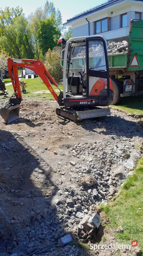 Uslugi minikoparka wozidlo budowlane koparka opolskie