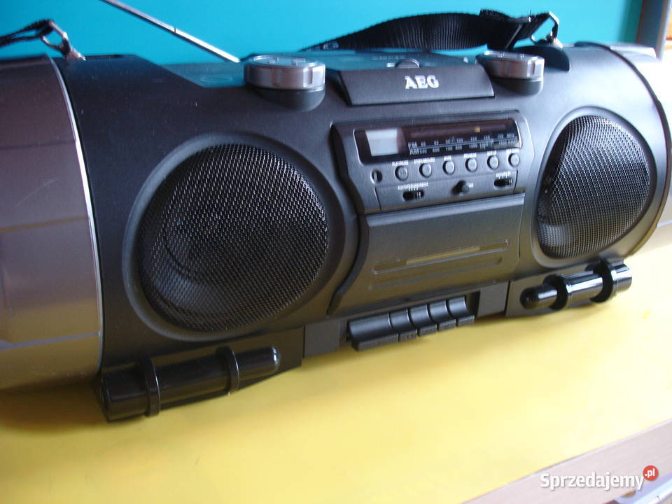 Radiomagnetofon z CD AEG SRP 4335