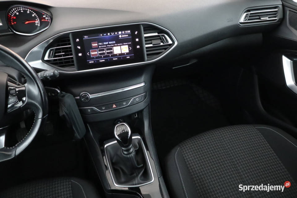 Peugeot 308 12 PureTech benzyna Zabrze