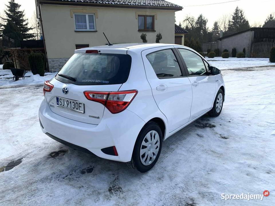 Toyota Yaris Hybrid 15 Salon Polska Bezwypadkowy 116KM Corolla Jaworzno