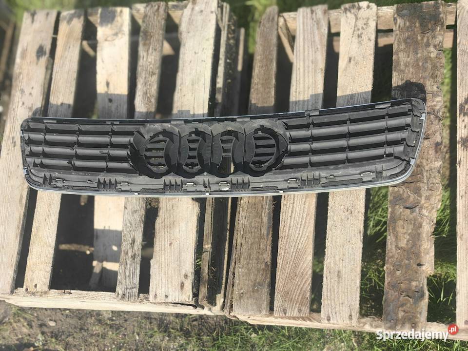 Grill przedni A4 b5 chrom