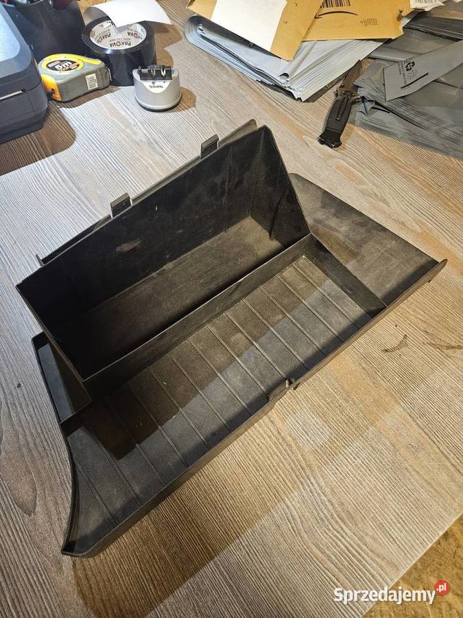 Osłona akumulatora baterii 81323375147 BMW 3 e36 sprzedam