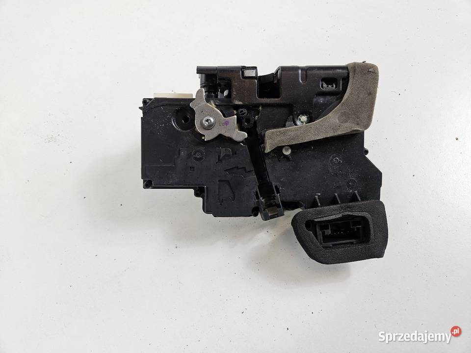 AUDI A6 C8 ZAMEK DRZWI LEWY TYŁ TYLNY 4K0839015Q wielkopolskie Międzychód