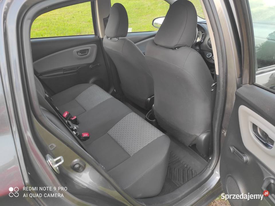 Toyota Yaris Premium 133 2015 salon stan 155600km Zalesie Górne