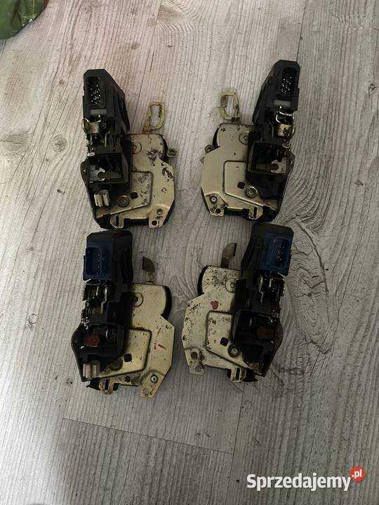 BMW E36 sedan zamek drzwi Nowa Sól
