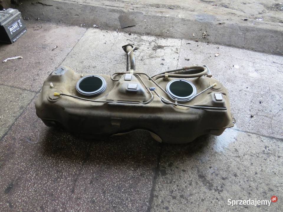 BAK ZBIORNIK PALIWA 4X4 SWIFT MK7 12 B Zbiorniki