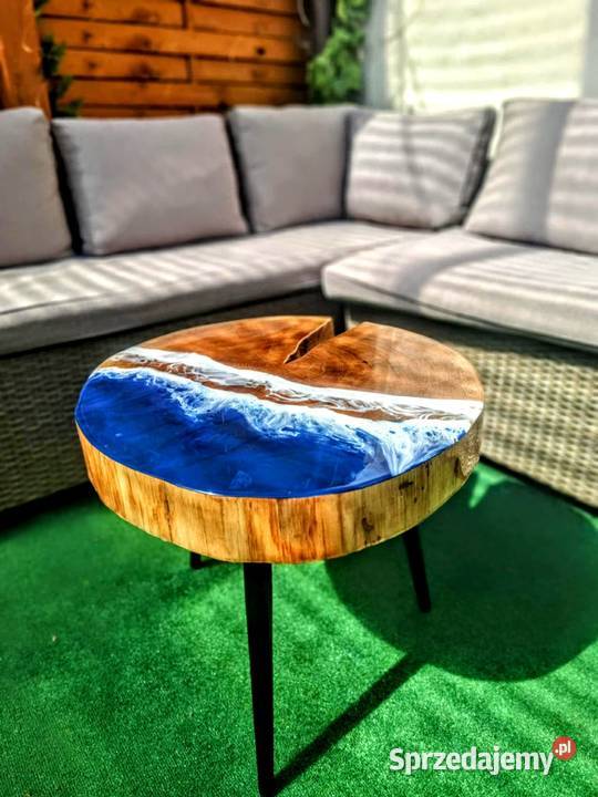 Stolik kawowy z żywicy epoksydowej i dębu efekt