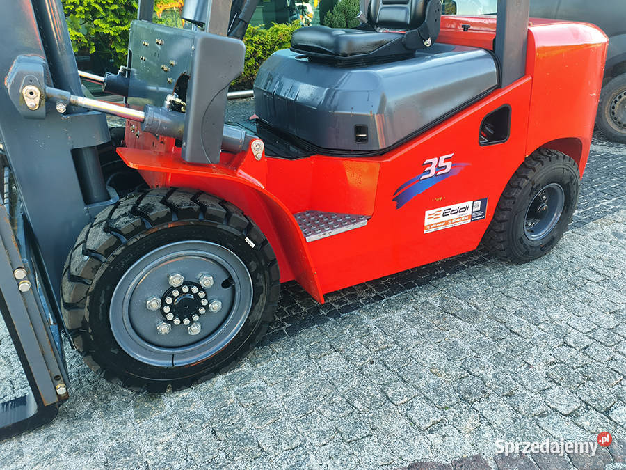 Wózek widłowy Hchi CPCD35 triplex 45 m diesel Kęty