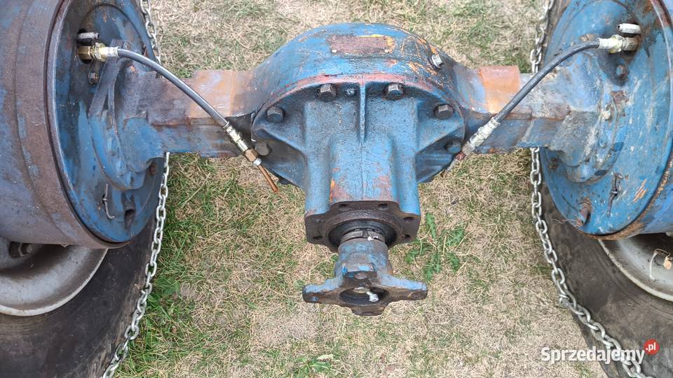 Tylny most bułgar z kołami Żelistrzewo