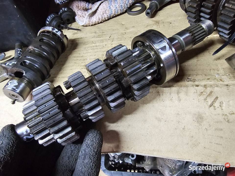 Yamaha FZS 600 Fazer skrzynia biegów wałek wałki
