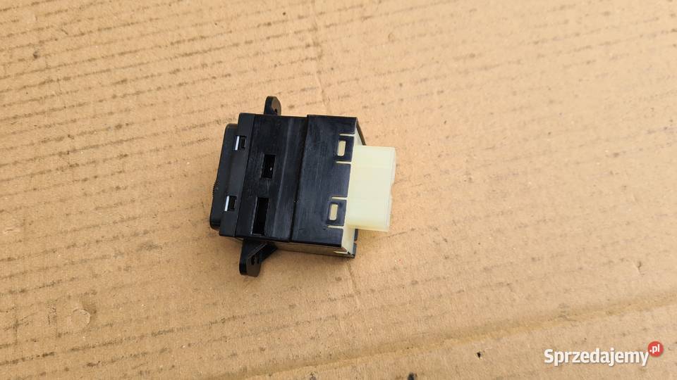 Subaru Forester 3 włącznik przełącznik grzania Legnica
