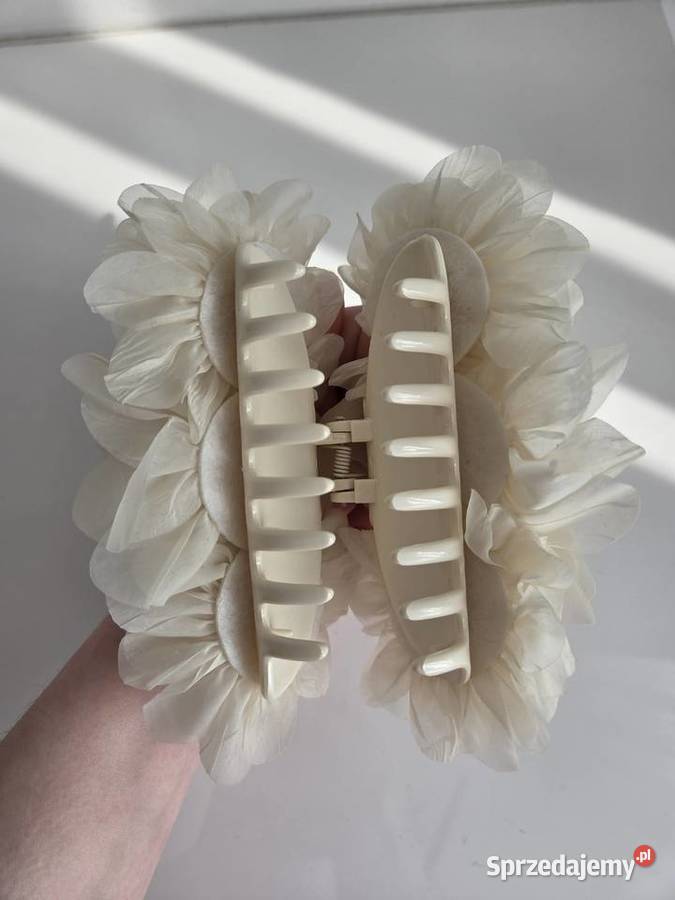 Spinka do włosów kwiaty beżowa ecru Dodatki Liszki sprzedam