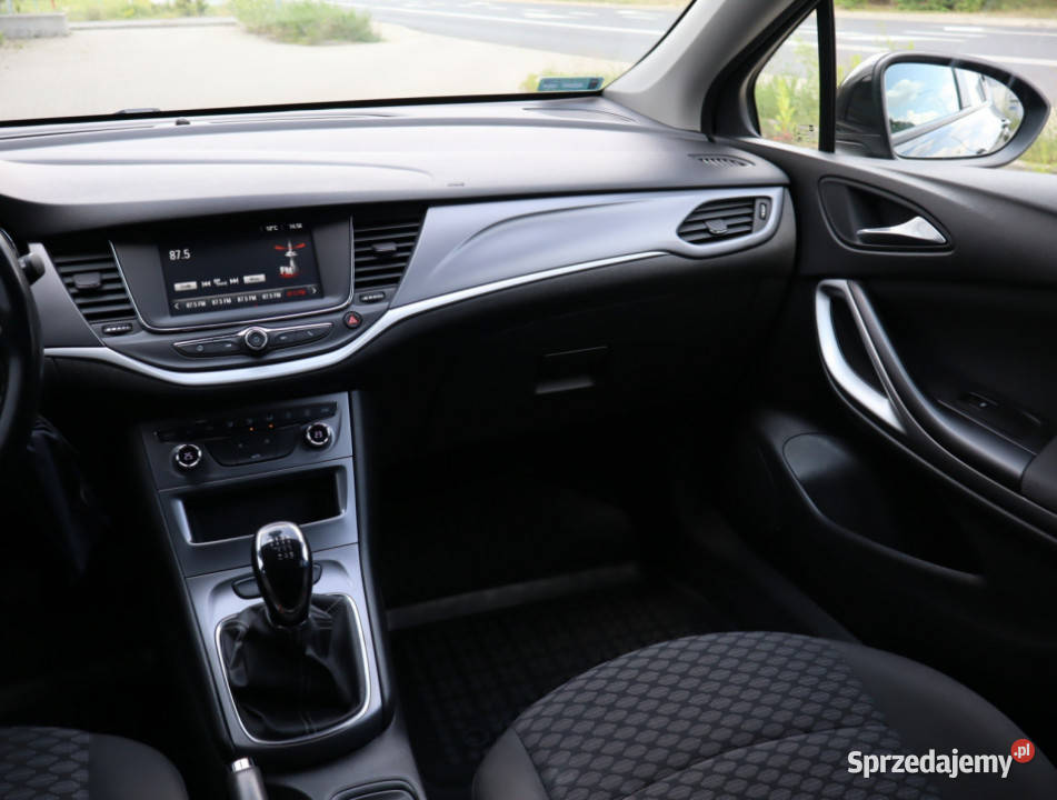 Opel Astra 16 T ESP