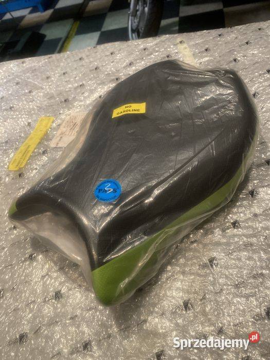 Kawasaki Z125 Kanapa Fotel Kierowcy Nowa N115 Pozostałe Części i akcesoria motocyklowe Poznań sprzedam