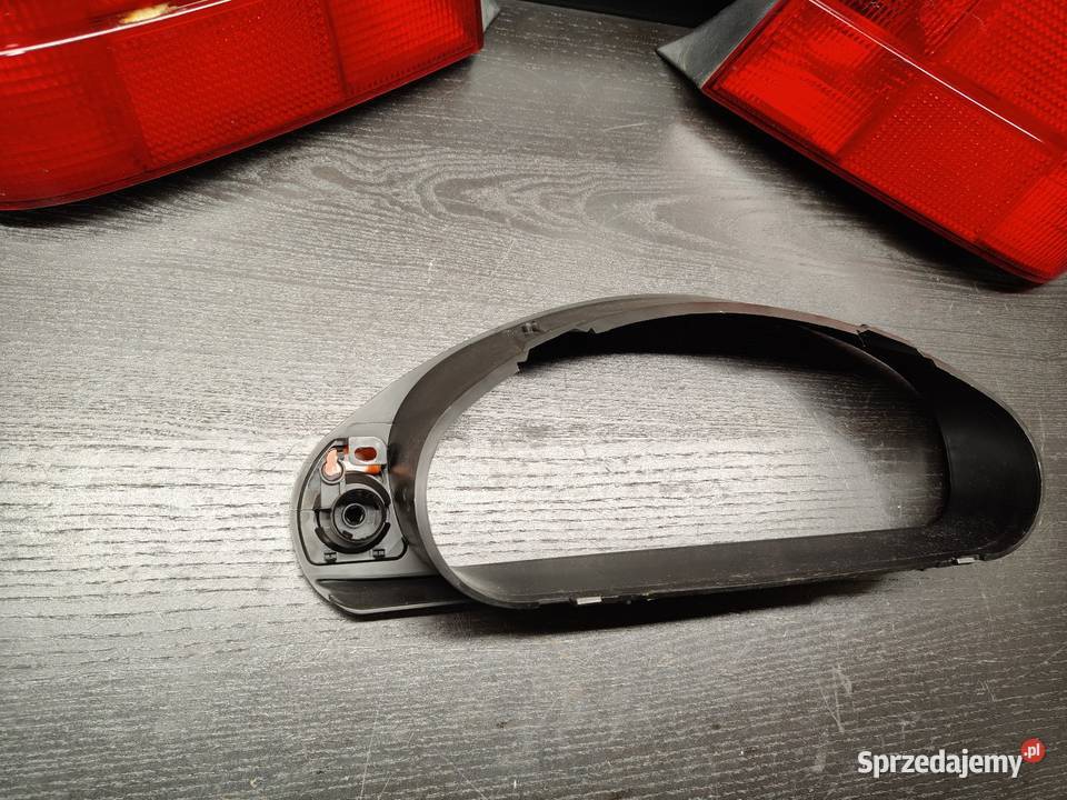 Bmw e36 compakt ramka obudowa licznika osobowe
