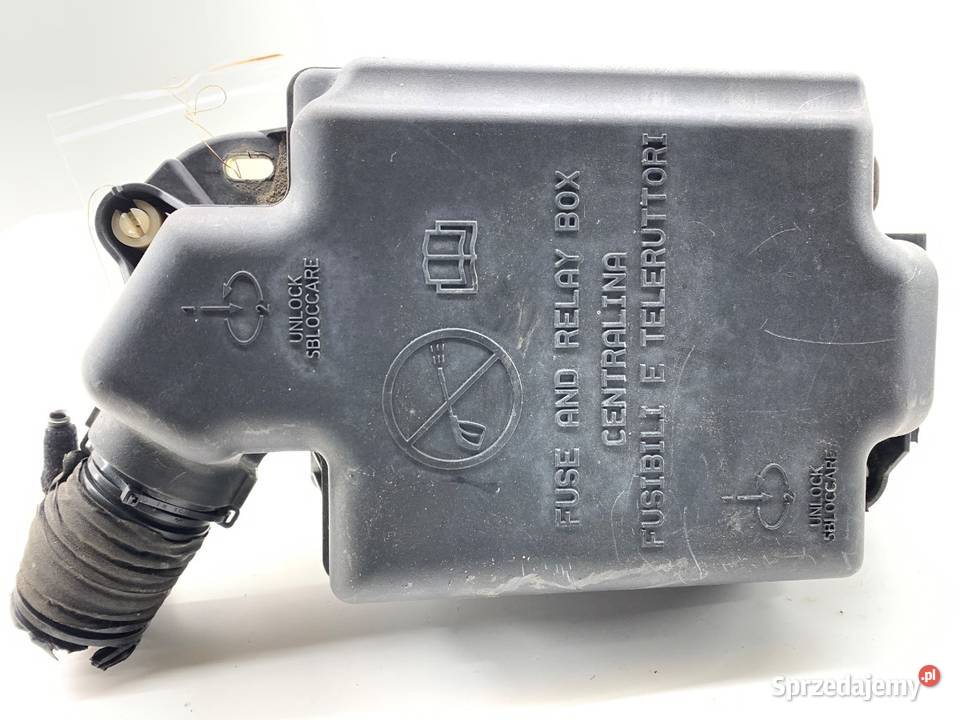 SKRZYNKA BEZPIECZNIKÓW FIAT TIPO Kombi 14 120 podkarpackie