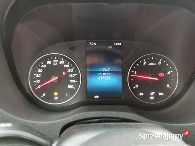 MERCEDESBENZ SPRINTER 519 CDI Mercedes-Benz Warszawa