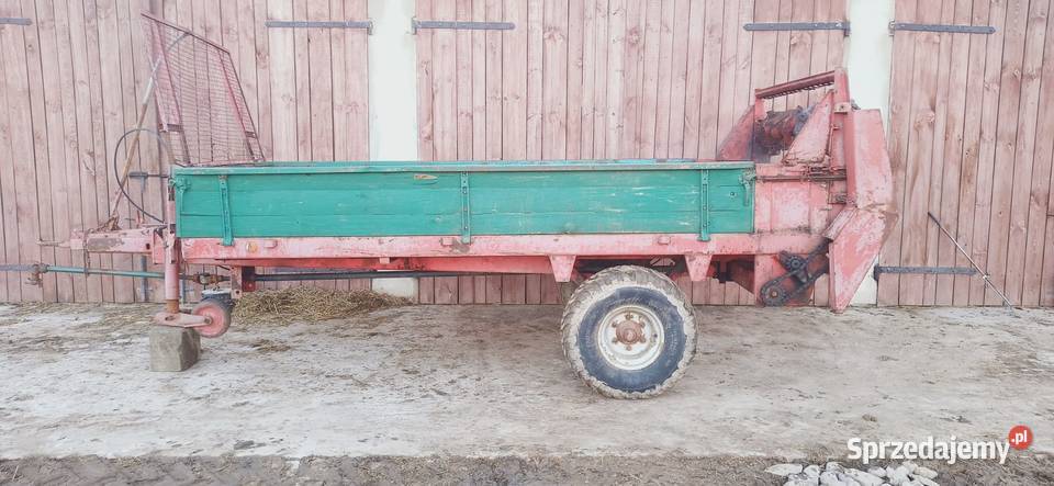 Rozrzutnik jednoosiowy 4t niemiecki Maszyny rolnicze Mała Klonia