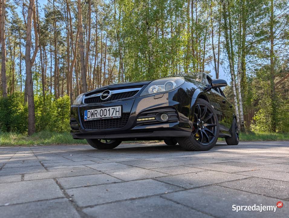 Opel Vectra C GTS 19 CDTI czarna bestia z Rydzyna