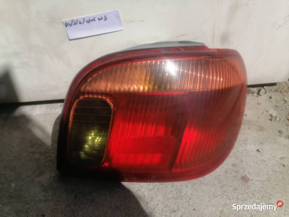 Lampa tył tylna prawa do Toyota Yaris I LIFT Cieszyn