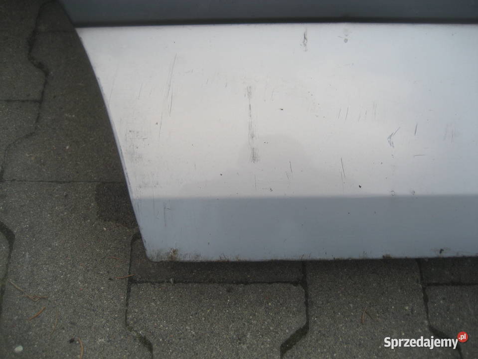 vw passat b4 sedan 9396r drzwi tył prawe osobowe wielkopolskie Rakoniewice sprzedam