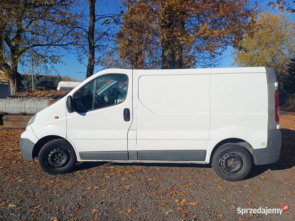 Opel Vivaro L1H1 LIFT 20 CDTI 90 3os blaszak gniazdo USB dolnośląskie Lubin