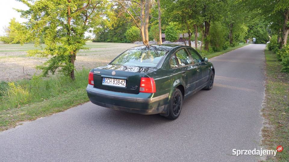 Passat B5 sedan 18 benzyna 1998 Czersk sprzedam