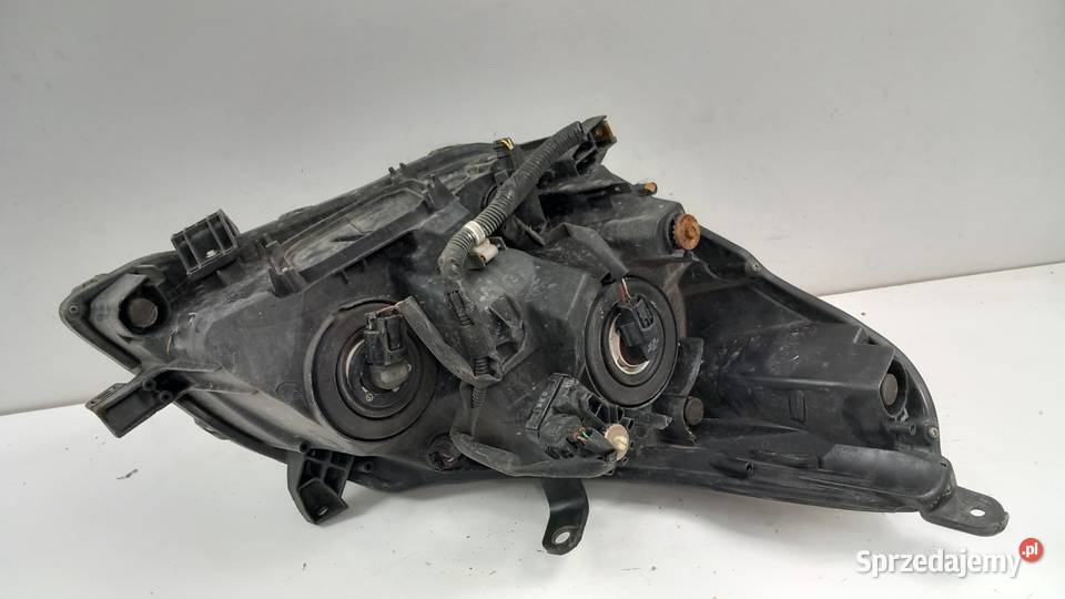 TOYOTA VERSO 0913 LAMPA PRZÓD LEWA Motoryzacja Zbierkowo sprzedam