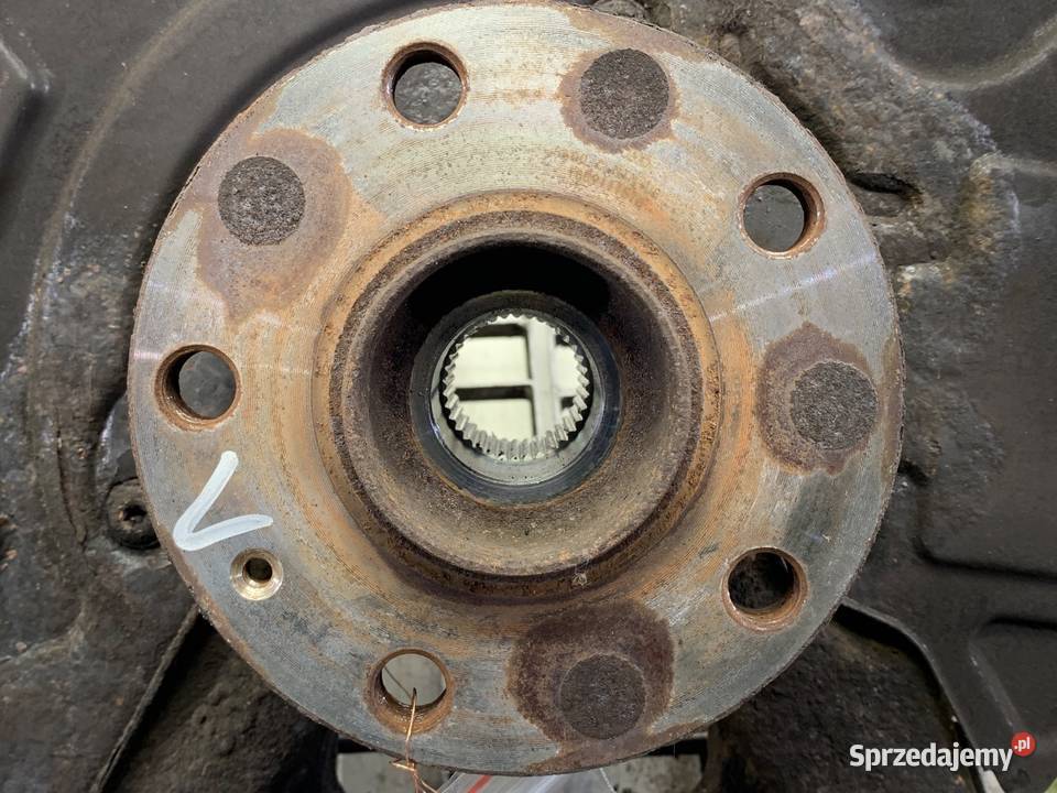 ZWROTNICA LEWY PRZÓD SKODA OCTAVIA III 16 115