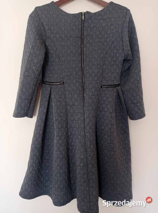 Ciepła sukienka w rozmiarze S Spódnice i sukienki
