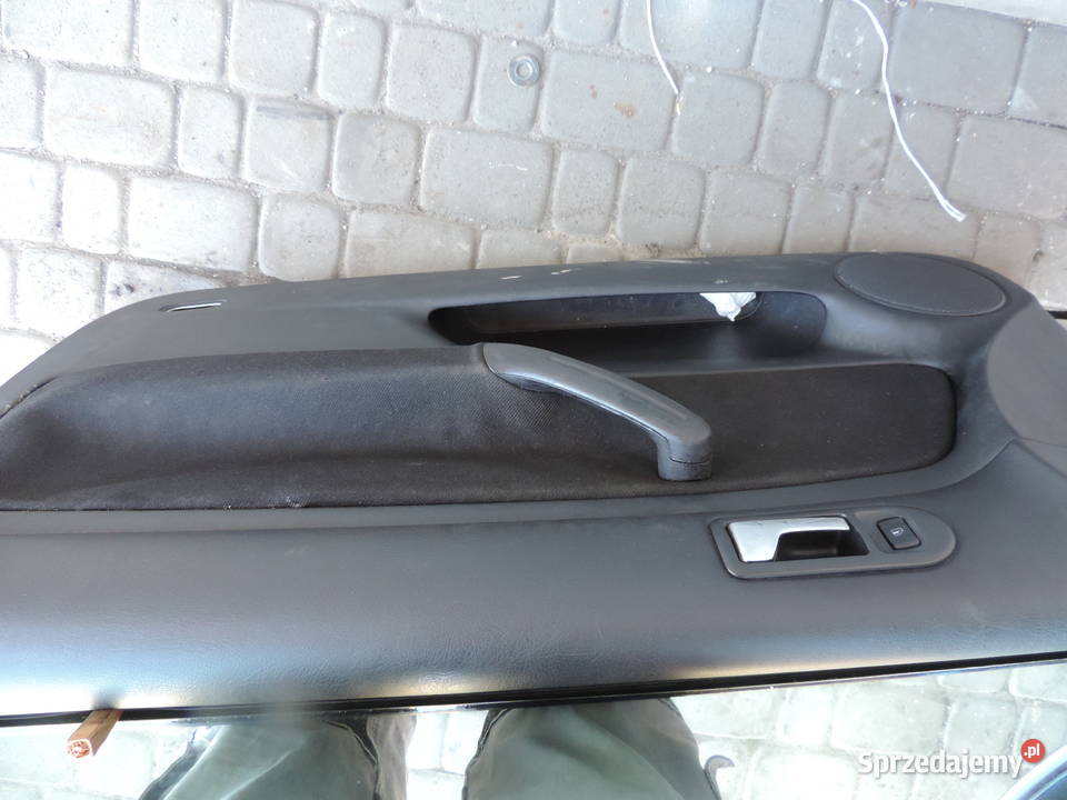 VOLKSWAGEN GOLF IV 3D DRZWI PRAWY PRZÓD Rok produkcji 2002 Drzwi Nowy Sącz