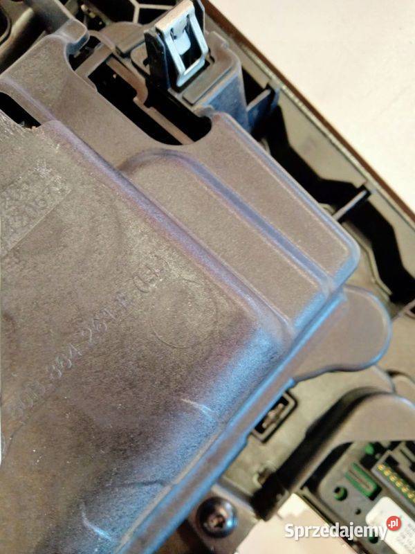 RAMKA PANEL MMI AUDI Q5 80A 80B864261E osobowe Rakoniewice