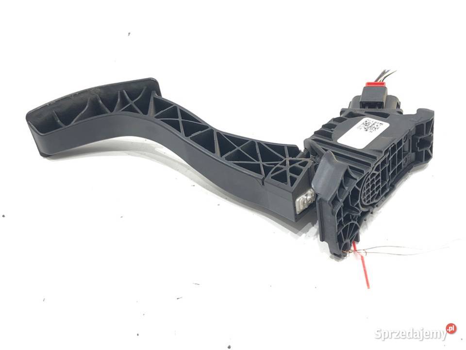 POTENCJOMETR GAZU VW PASSAT B8 5Q1723503H 20 150