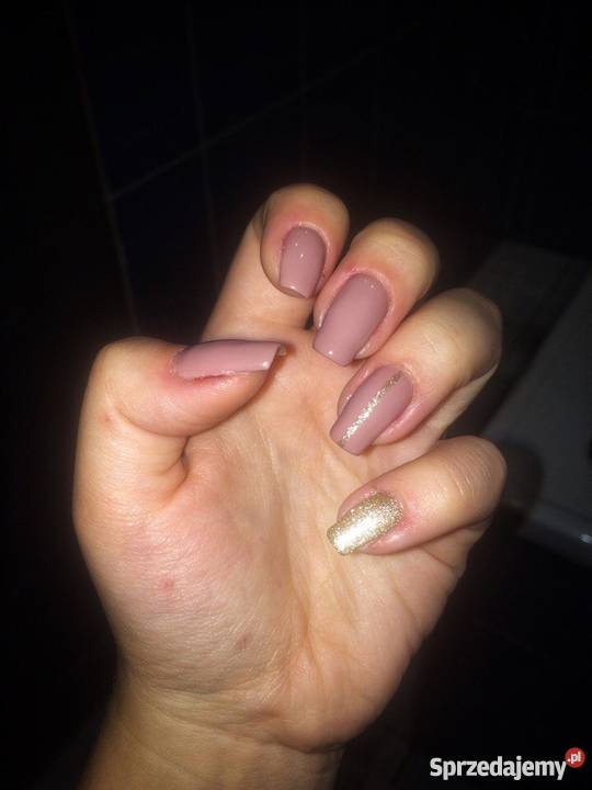 manicure hybrydowy Wrocław