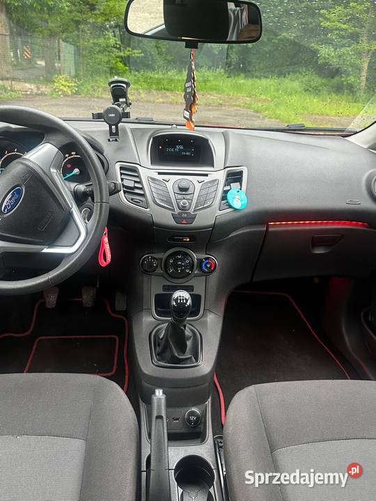 ładny Ford Fiesta 2013 125 82 Zawiercie