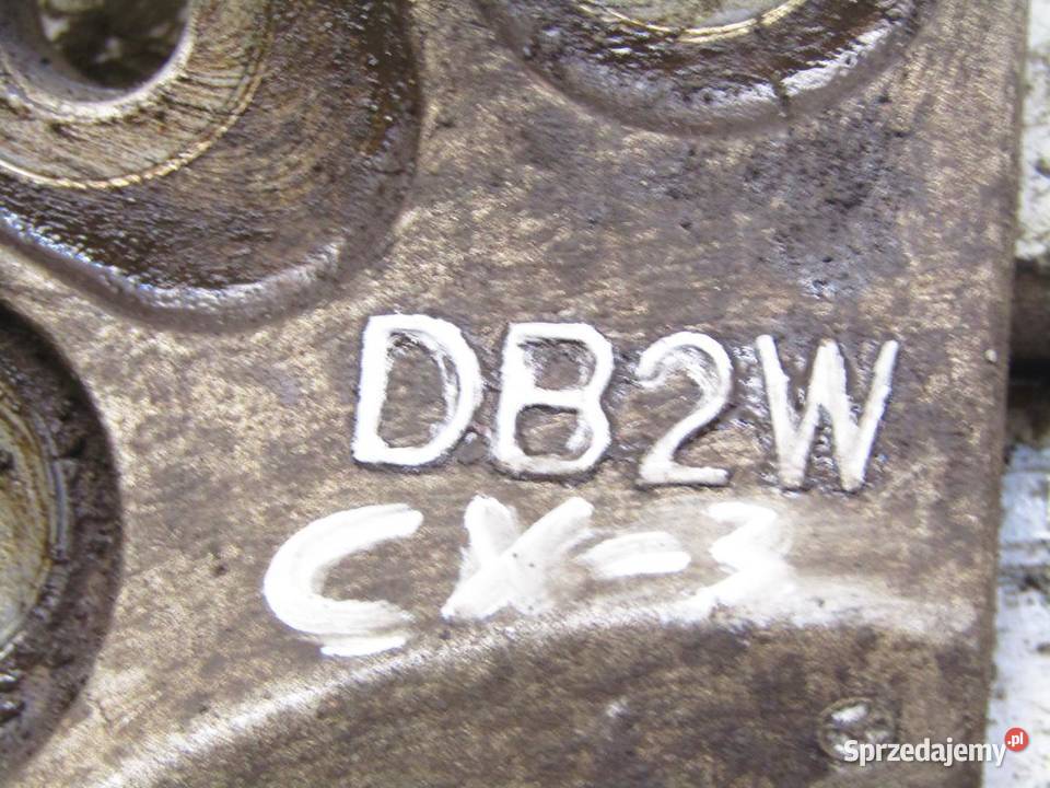 ŁAPA WSPORNIK PODUSZKA SILNIKA 15D MAZDA CX3 CX3