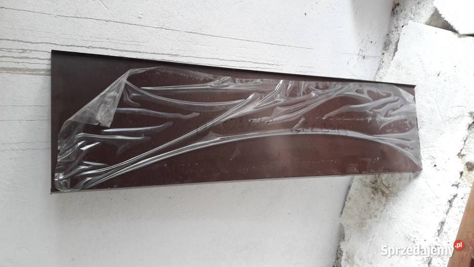 Parapet zewnętrzny metalowy brązowy Głuchołazy