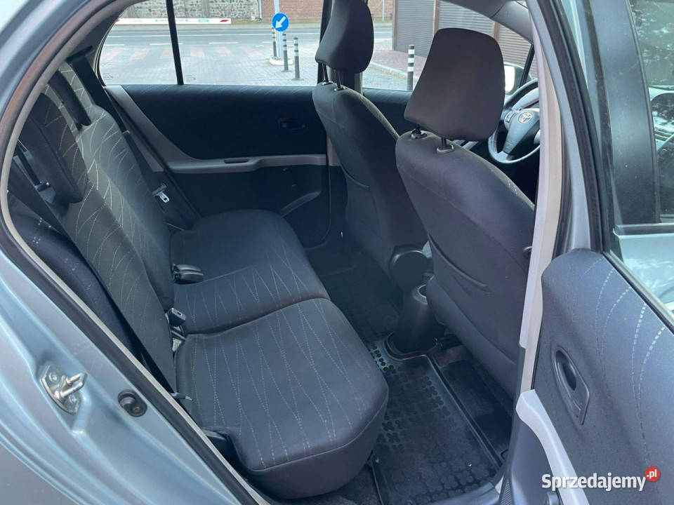 Toyota Yaris 13i VVTi 87 2005r SALON Polska benzyna Kampinos