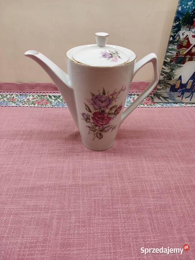 Dzbanek porcelanowy Chodzież z kwiatowym motywem Głuchołazy