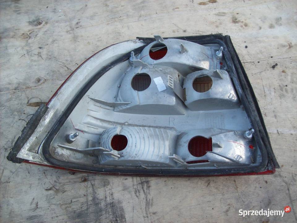 Vectra B Sedan Lampa prawy tyl tylna prawa DEPO