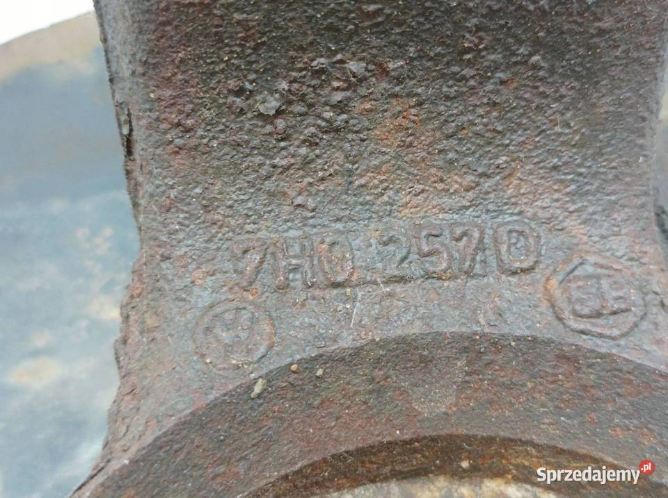 ZWROTNICA LEWY PRZÓD 20 D 140 VW Volkswagen Zwrotnice sprzedam