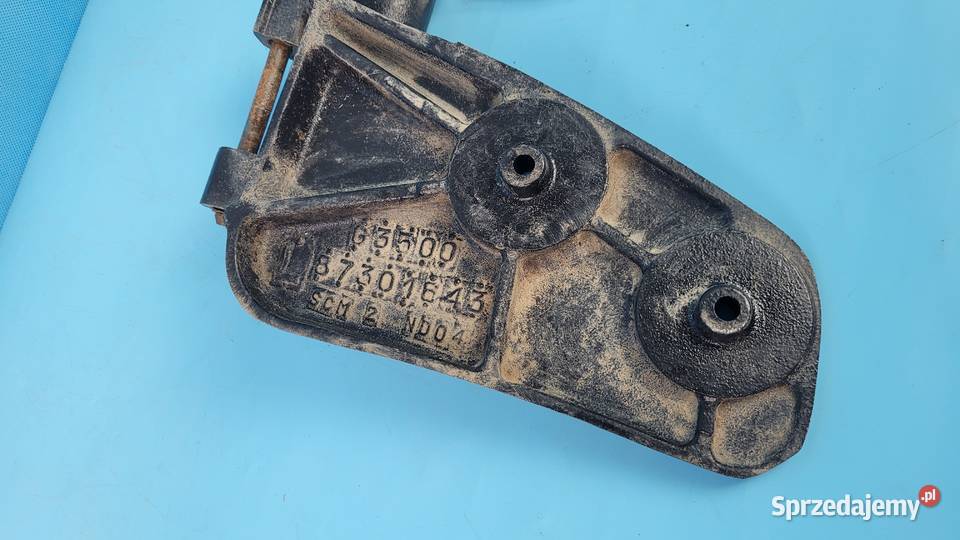 CASE IH PUMA 145 12r ZAWIAS DRZWI LEWY 87301643 Kolno