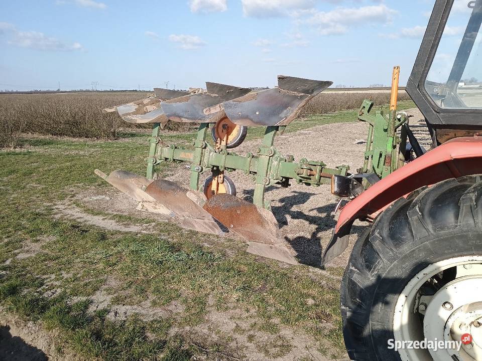Pług obrotowy 3 skibowy Sienno