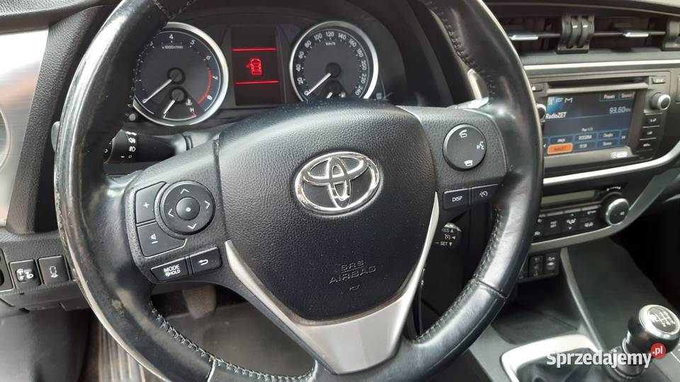 Toyota auris II bogate wyposażenie