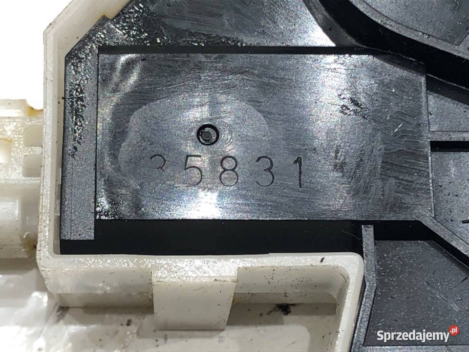 ZAMEK KLAPY TYŁ SUZUKI SX4 Hatchback