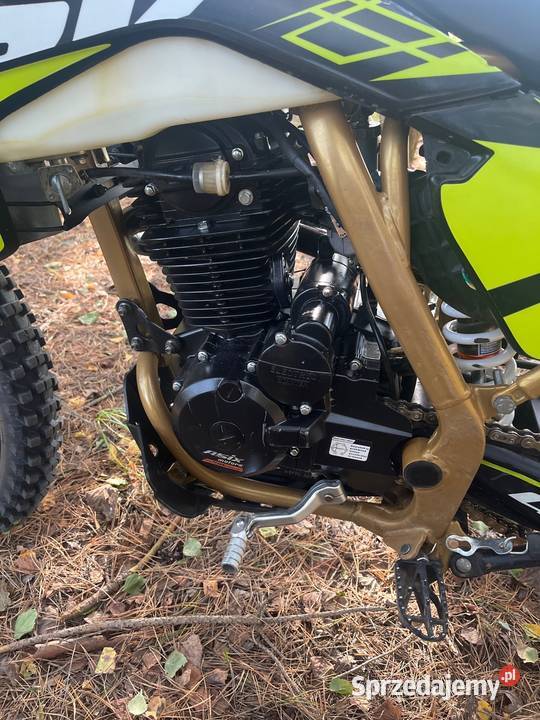 Cross asix 250 manualna Pozostałe Bieliny