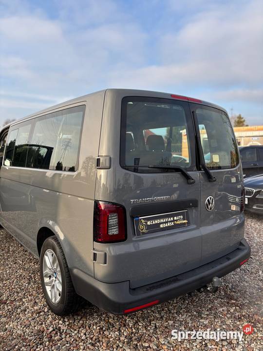 VW Transporter T6 Long 20 TDI 9 osobowy Salon Reda sprzedam