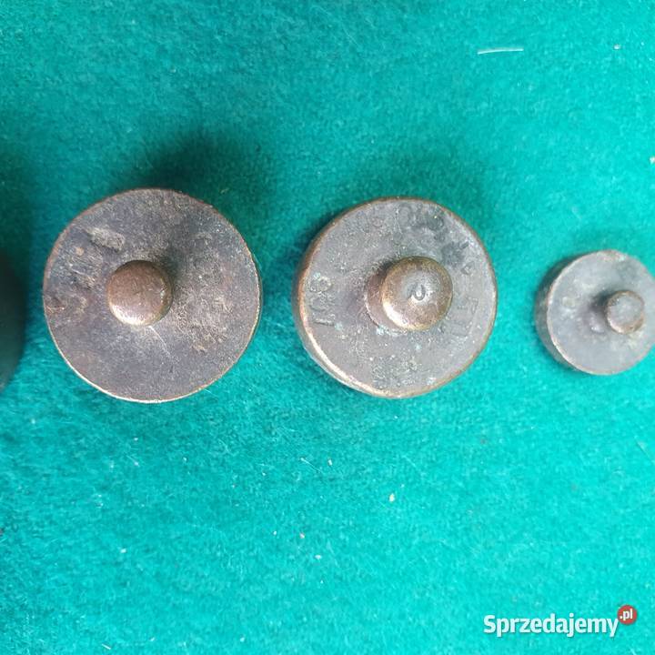 Staresygnowane odważniki handlowe z brązu 13 3 z dolnośląskie