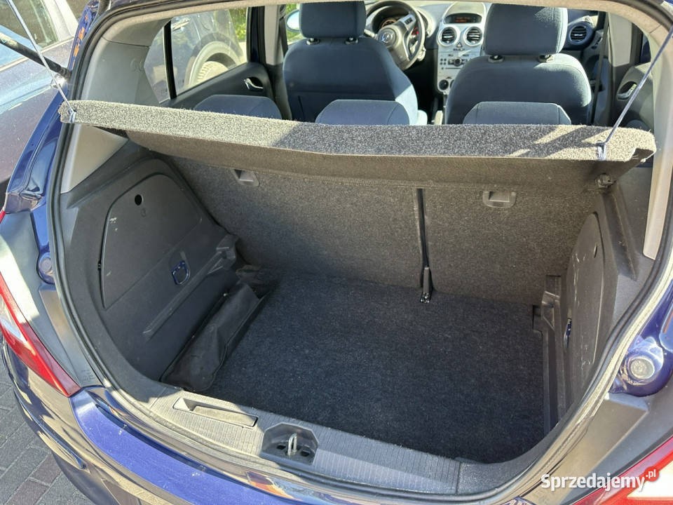 Opel Corsa 5 drzwi opłaty na klimatyzacja mrozi centralny zamek Wejherowo sprzedam