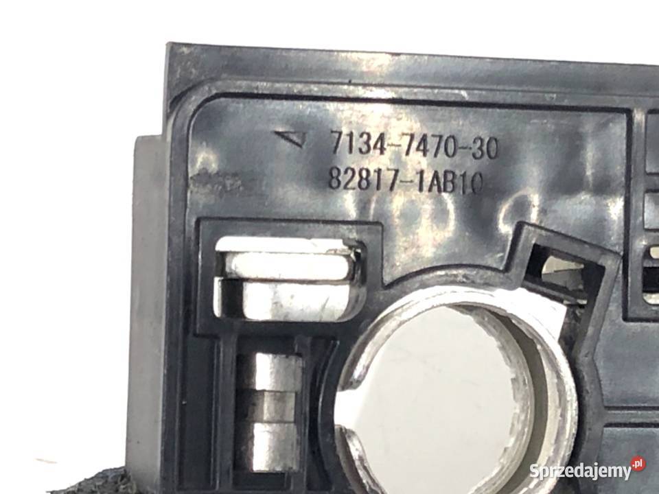 KLEMA PLUS TOYOTA COROLLA E21 828171AB10 20 152 sprzedam